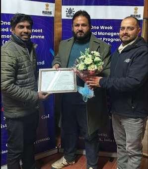 Syed Irfan Inayat at a certificate workshop session at IIM Jammu